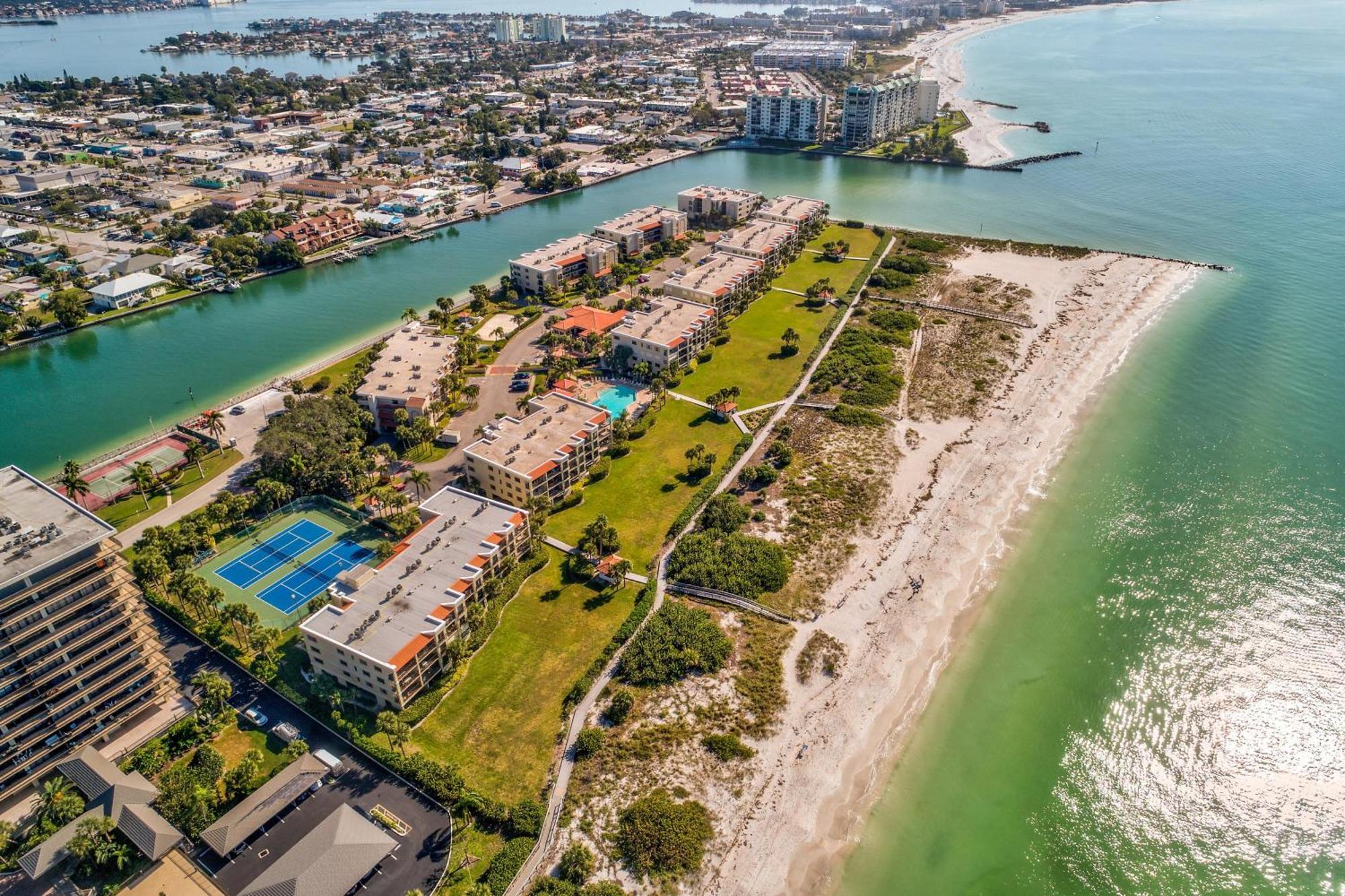 Land'S End 7-306 Beach Front - Premier Villa St. Pete Beach Exterior photo