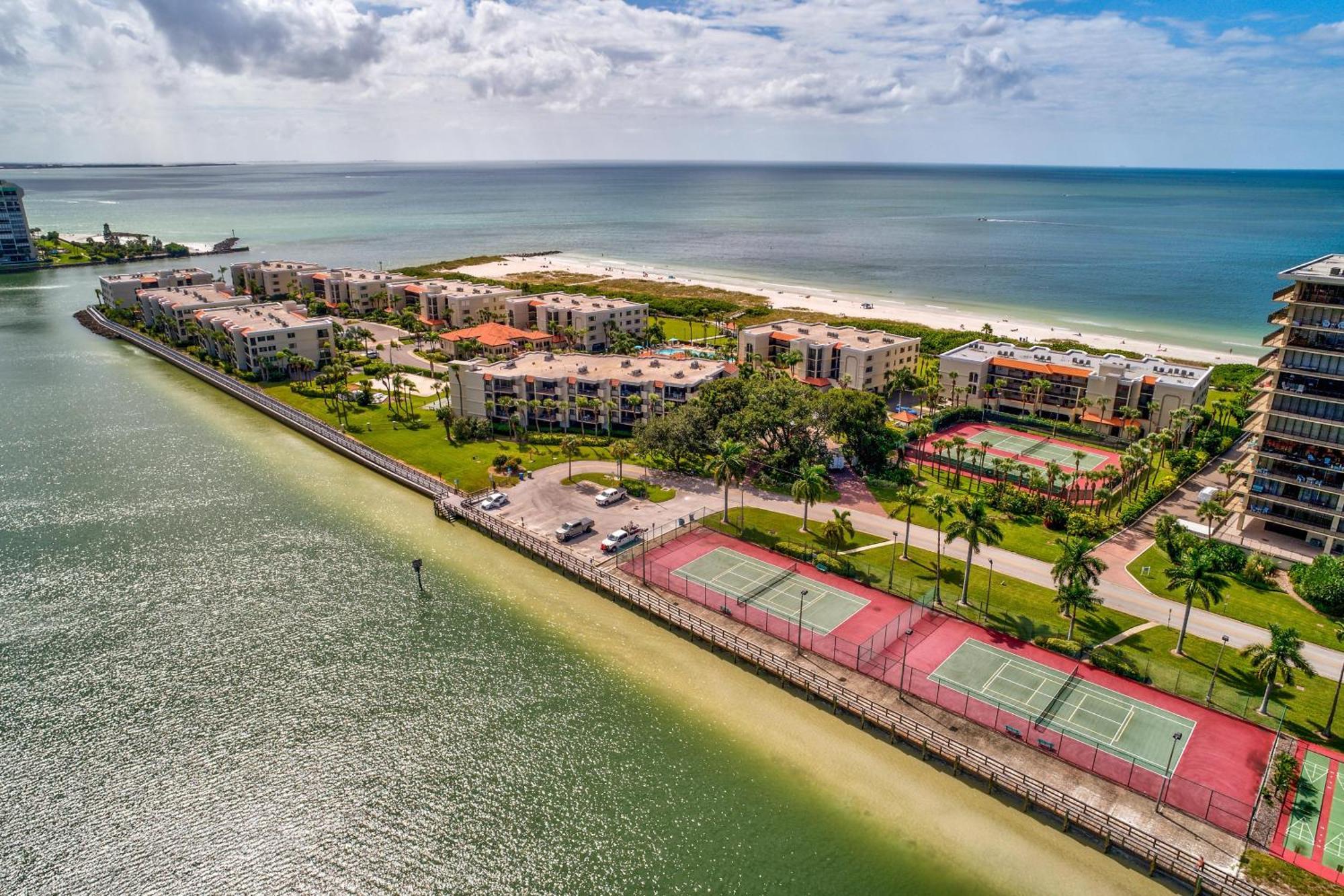 Land'S End 7-306 Beach Front - Premier Villa St. Pete Beach Exterior photo