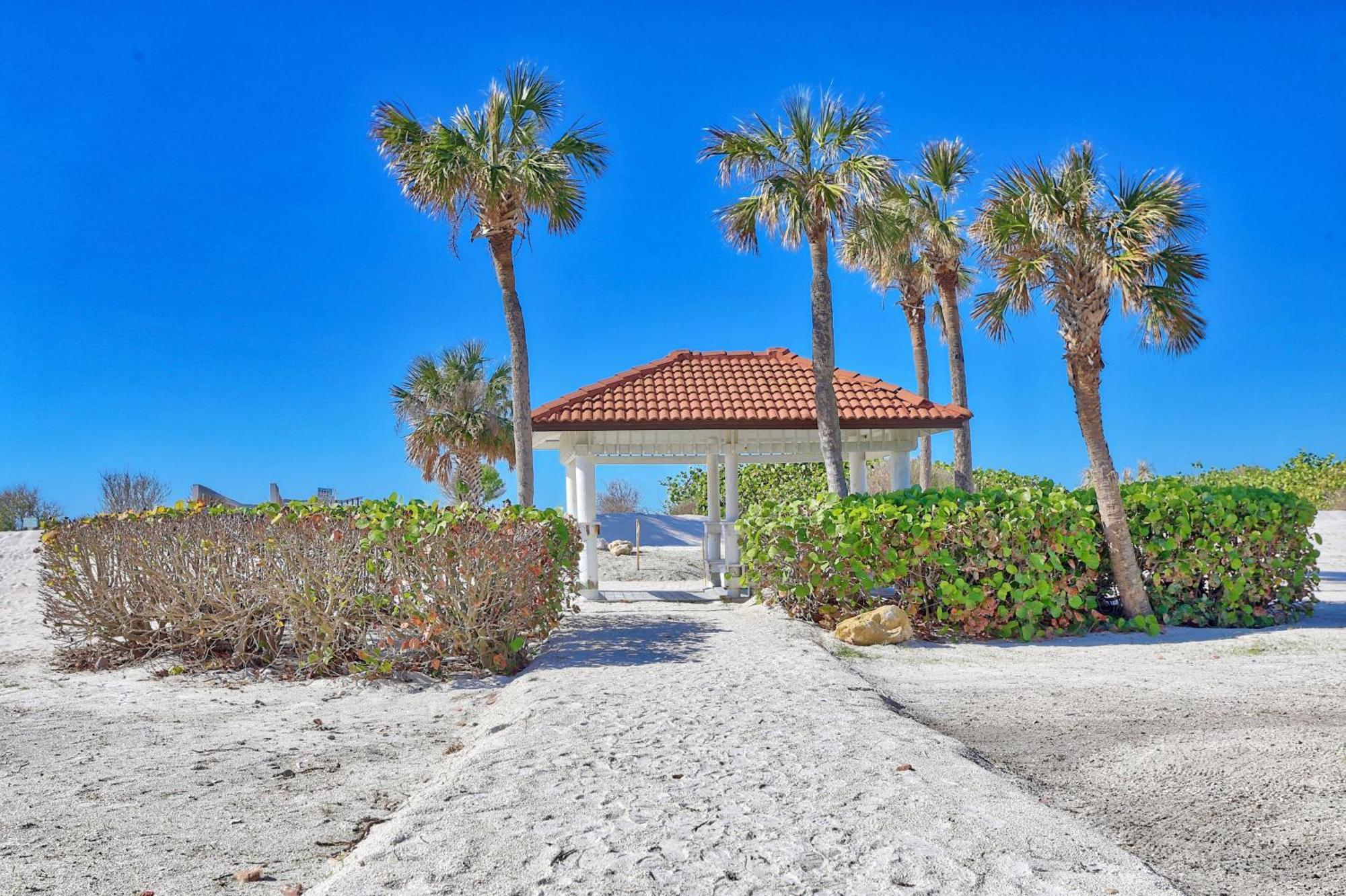 Land'S End 7-306 Beach Front - Premier Villa St. Pete Beach Exterior photo