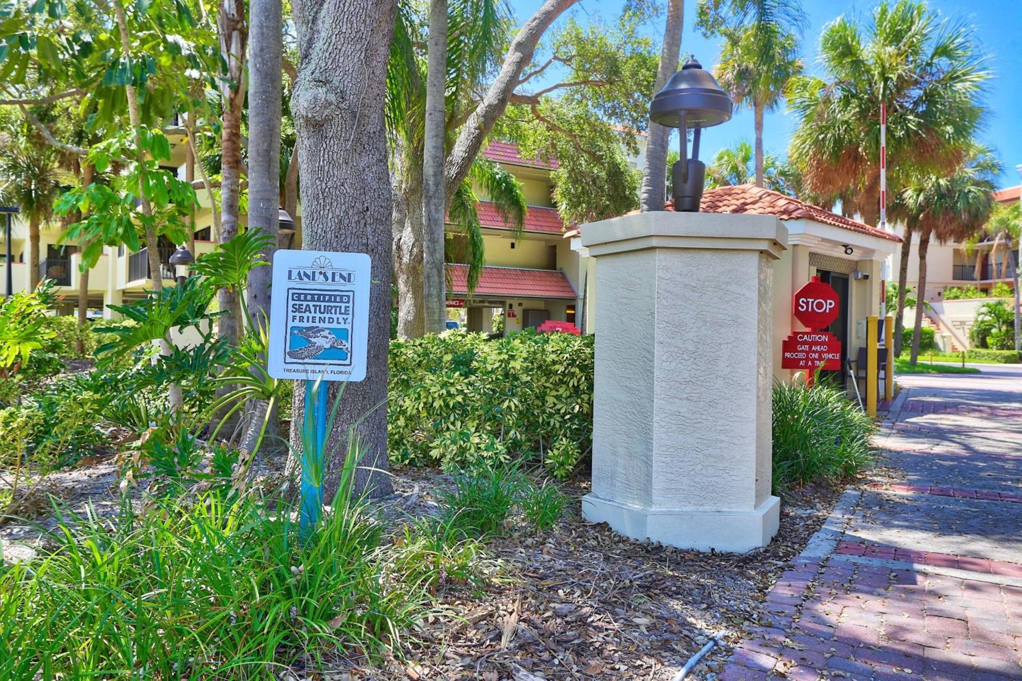 Land'S End 7-306 Beach Front - Premier Villa St. Pete Beach Exterior photo