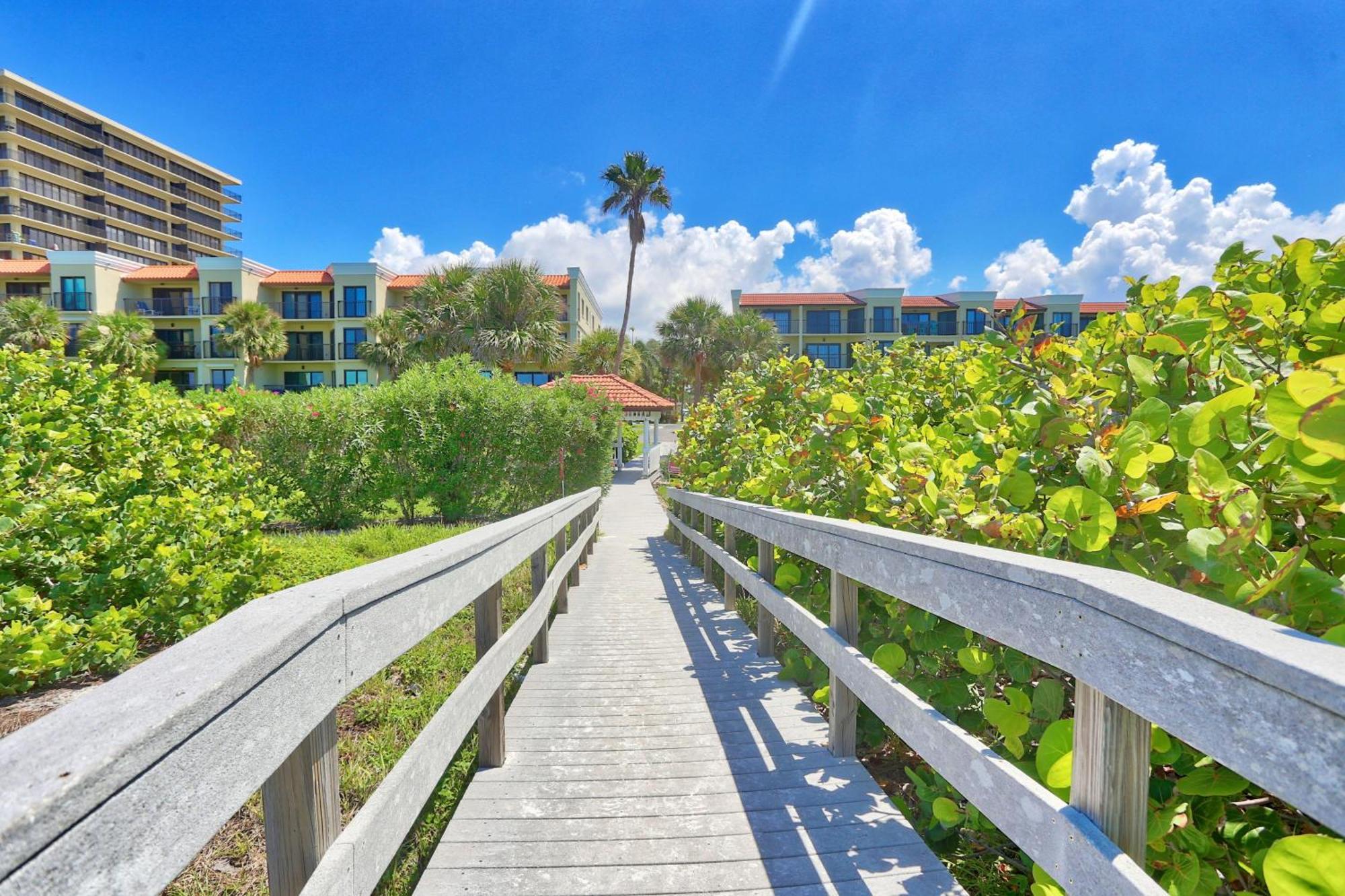 Land'S End 7-306 Beach Front - Premier Villa St. Pete Beach Exterior photo