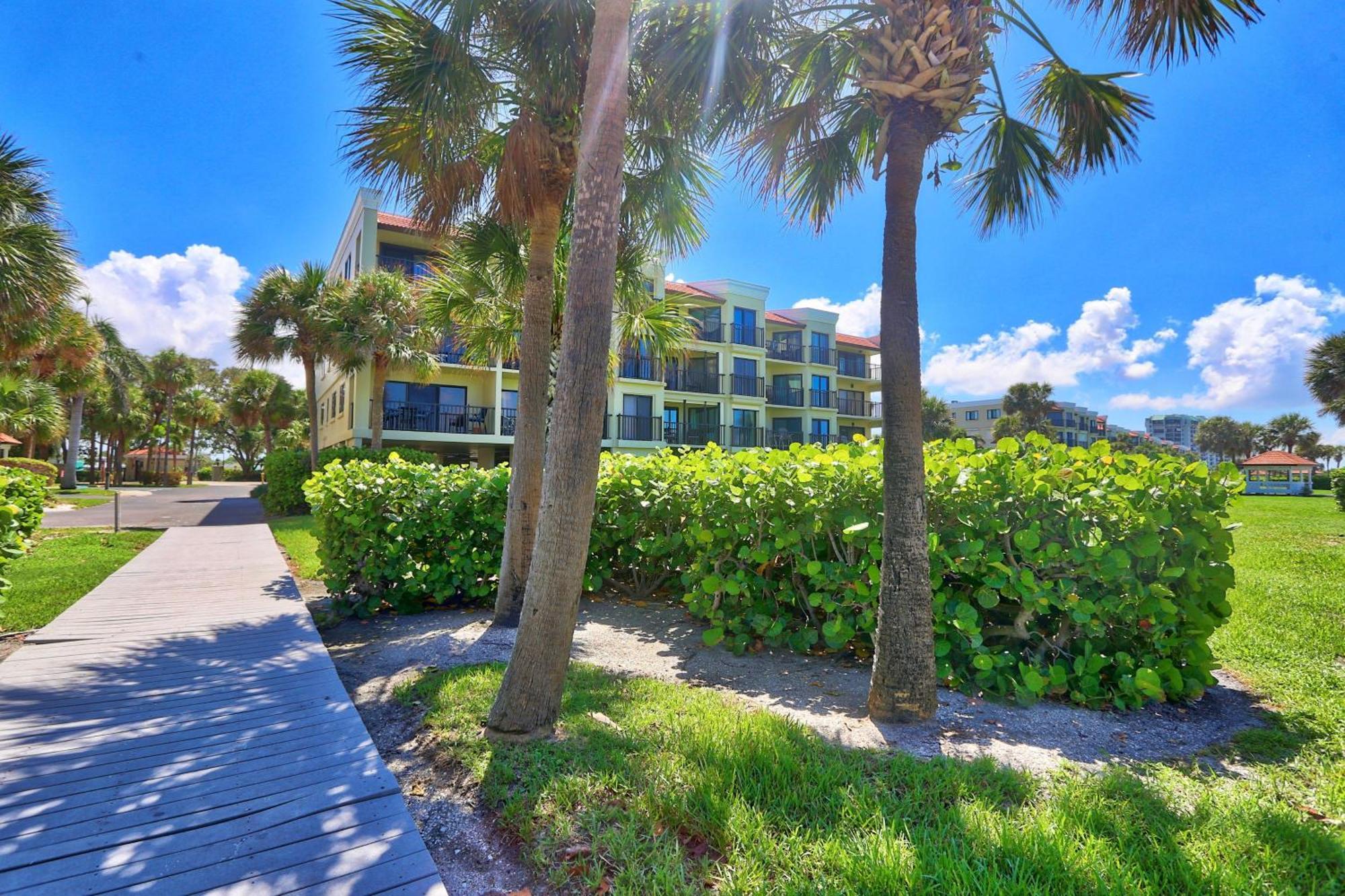 Land'S End 7-306 Beach Front - Premier Villa St. Pete Beach Exterior photo